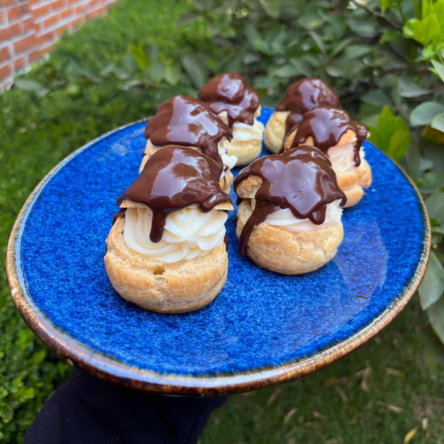 Profiteroles con ganache de chocolate